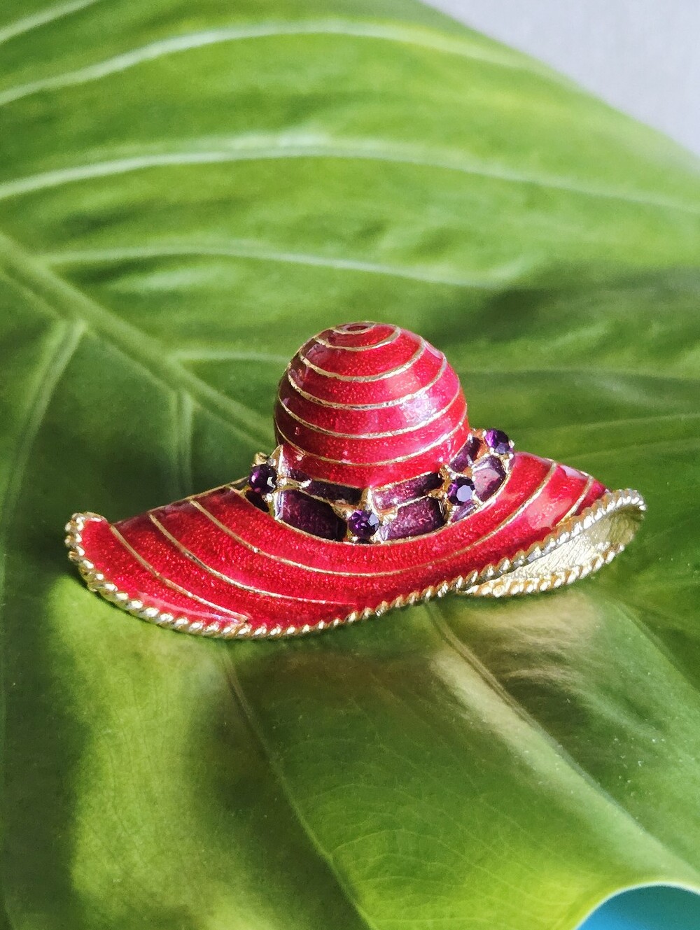 Vintage Red and Gold Enamel Amethyst Wide-Brim Hat Brooch / Necklace Pendant